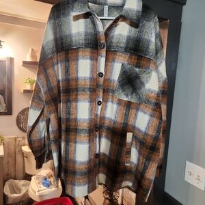 Zenana Outfitters Checkered Top in Black, Gray, and Cream